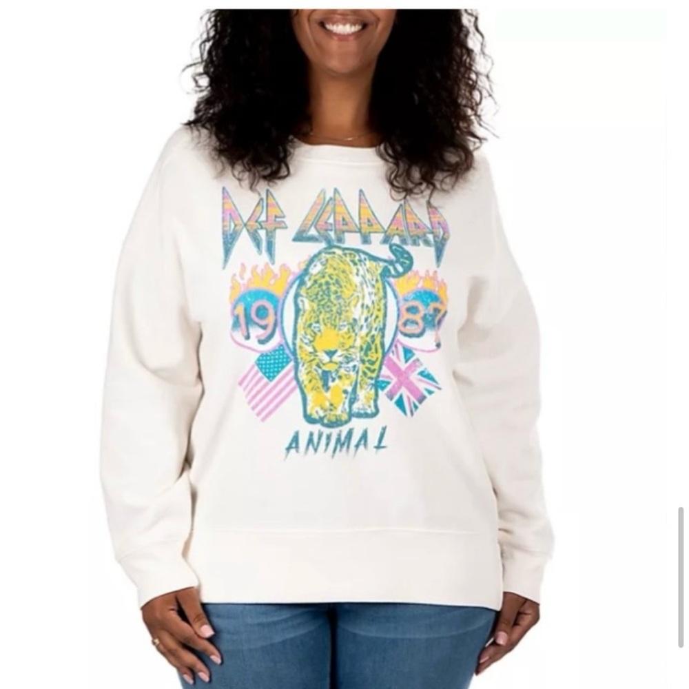 Women's Cream Def Leppard Graphic Crew Neck Sweater - XXL